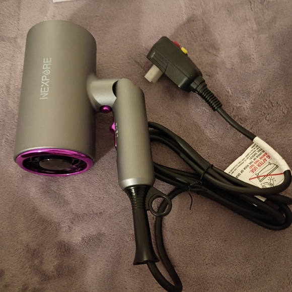 NEXPURE 1800W Professional Ionic Hair Dryer Blow Dryer - Picture 3 of 9
